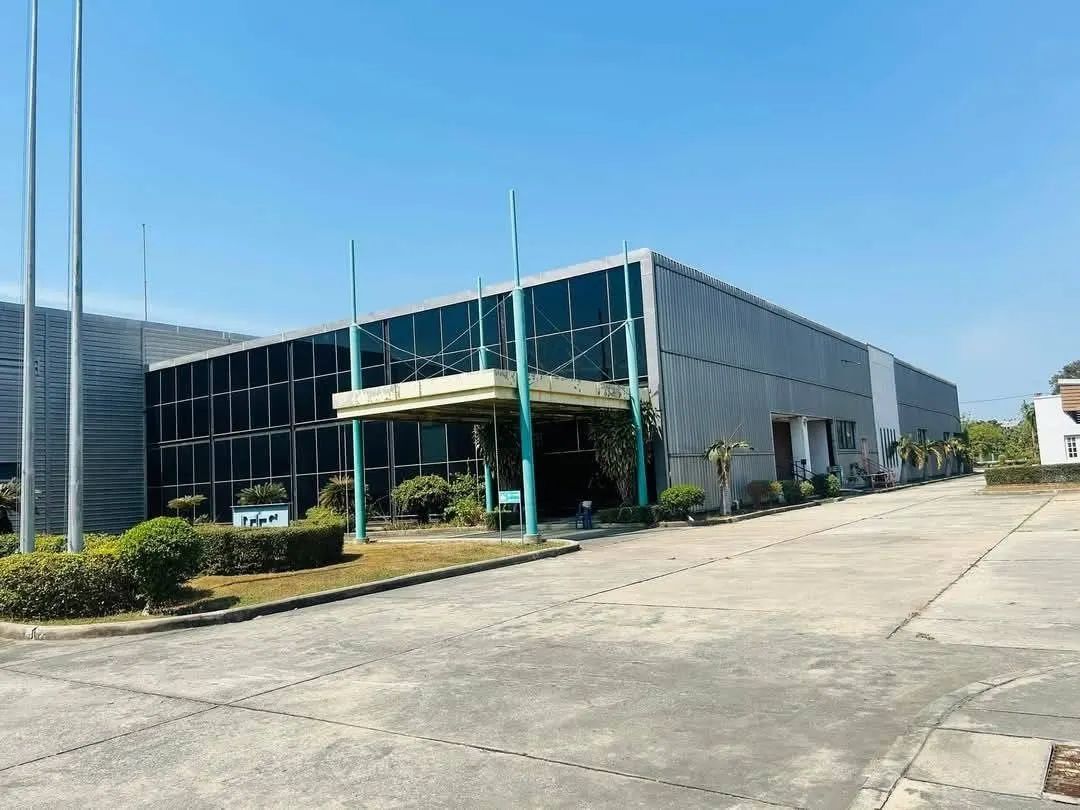 泰国春武里府 |【紫色区】Sahapat工业园区里私人工厂 厂房出租 5100平 单价250泰铢