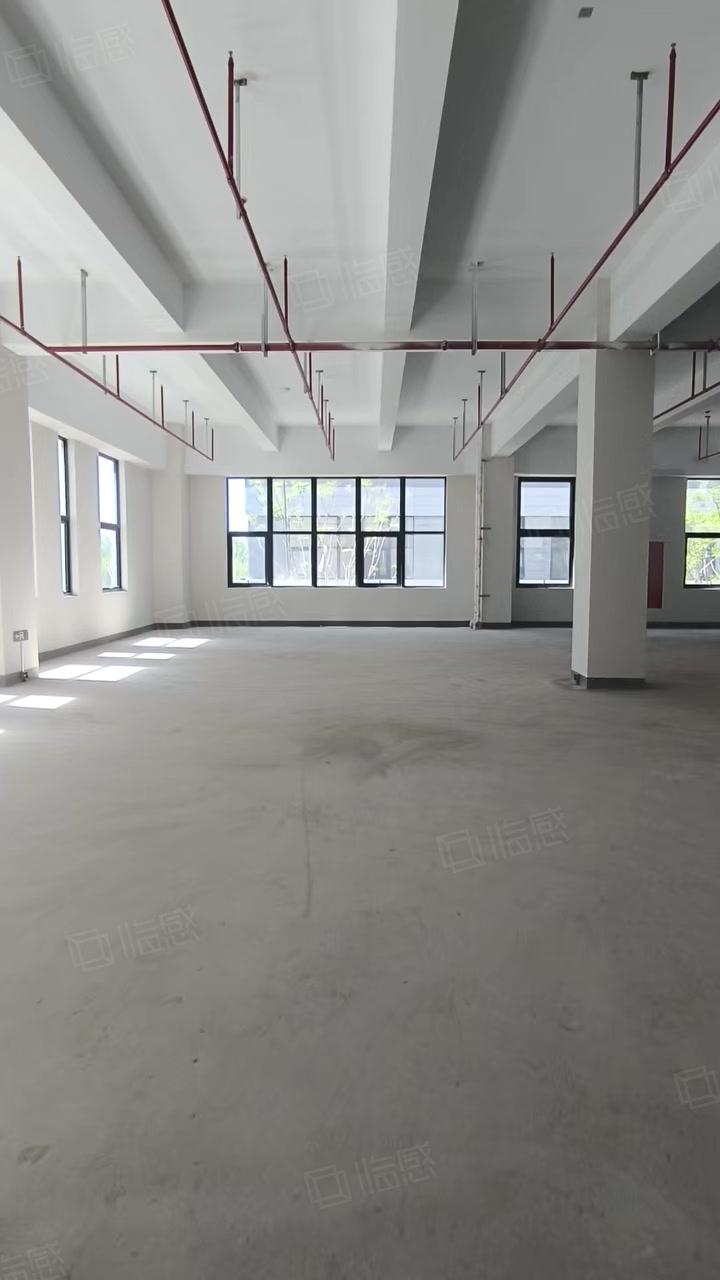 南翔外环第104产业园 高颜值 800平起租配套设施完善出行便利上海嘉定南80000平出租多层