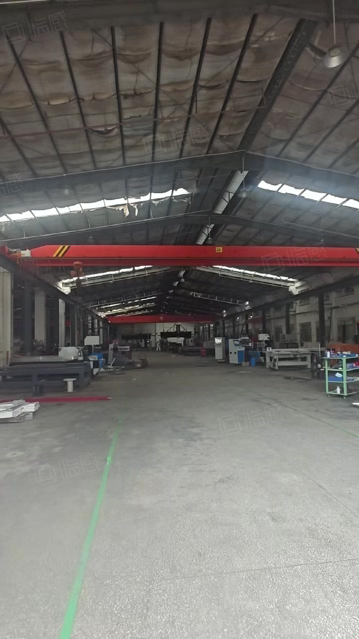 空地厂房出租独门独院单层通勤便利，企石镇工业示范区分租两栋钢构8米高7500平