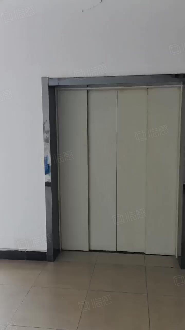 有隔断办公室厂房出租单层轨交，合肥招商直租 高新区香樟大道1200平