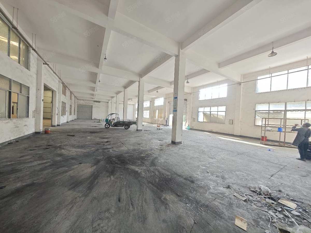 常州高新区礼嘉洛阳前黄新出大小面积厂房200平3300平厂房出租单层轨交