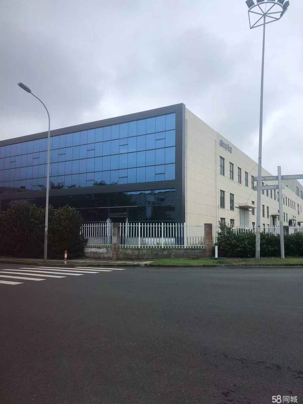 常州标准厂房,净高12.5米,21元每平5600平厂房出租单层,带行车