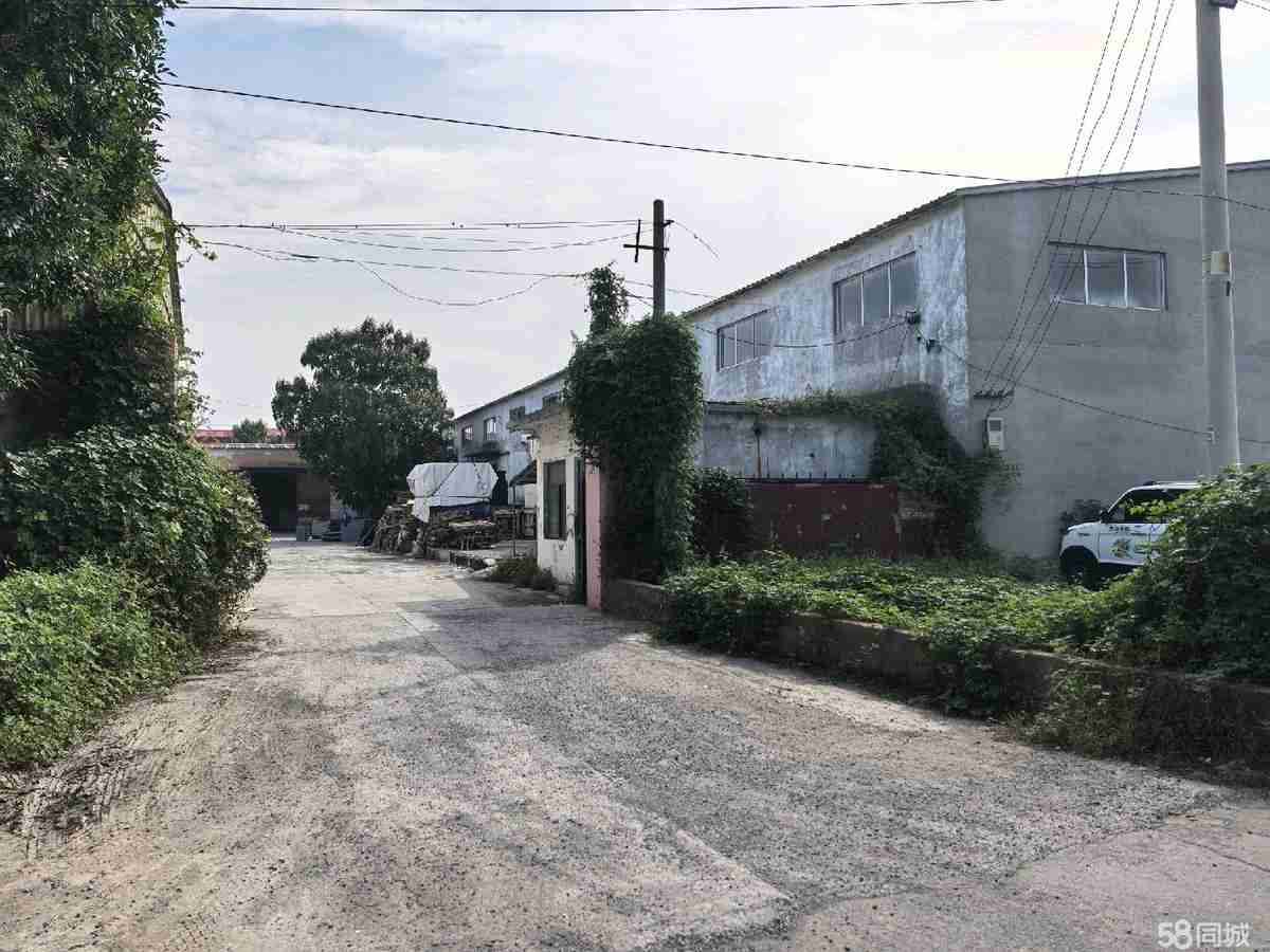 济南个人,厂房临近10路车终点站,停车方便历1200平厂房出租单层,口