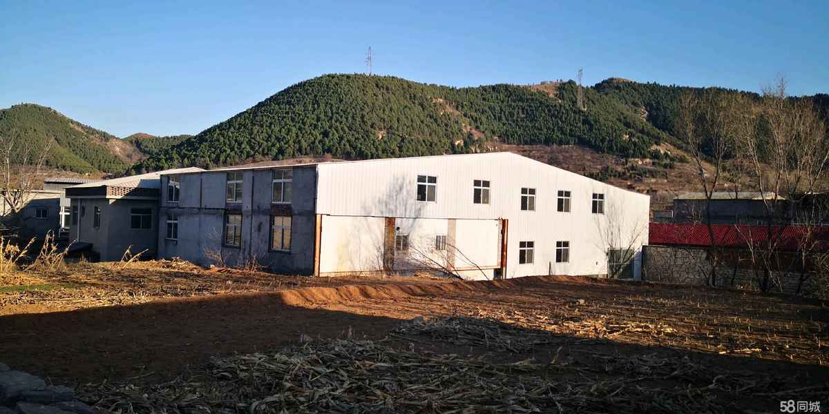 【推荐】济南共三楼一楼食品厂二楼为办公室三楼大空间大院一1800平厂房出租多层