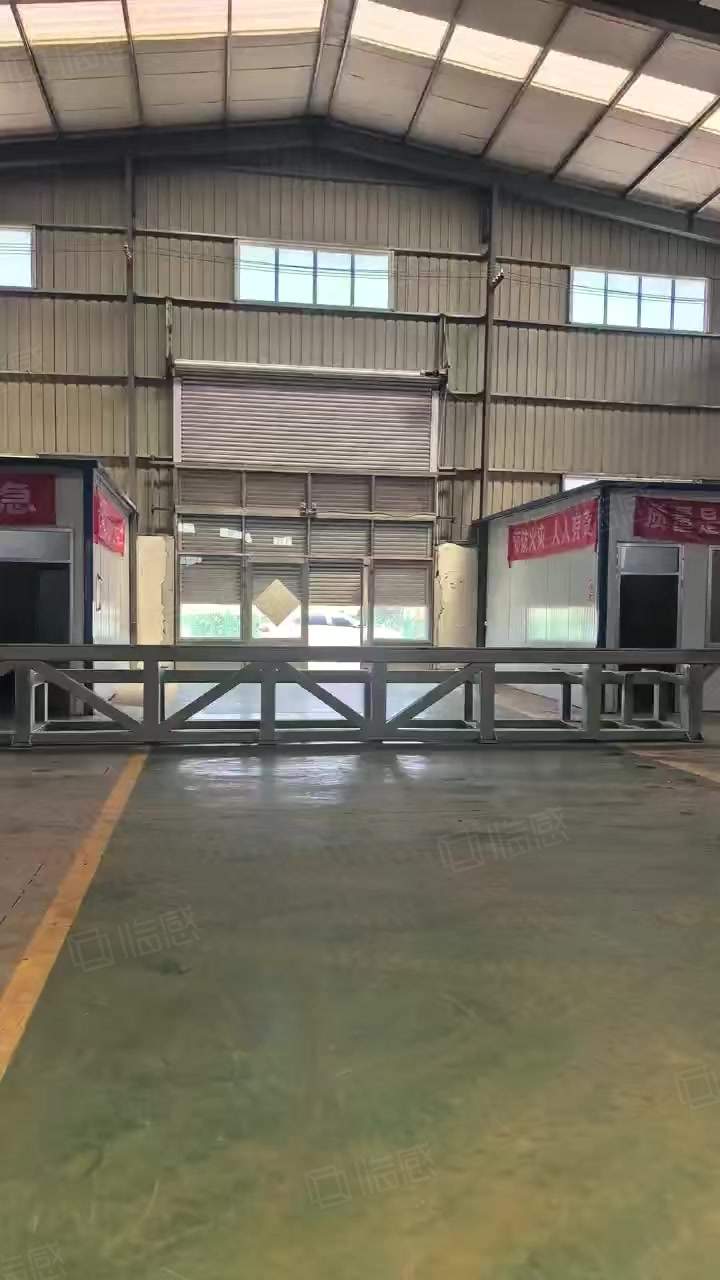 净高12米配备行车带地厂房出租单层,济南新出 机场2100平