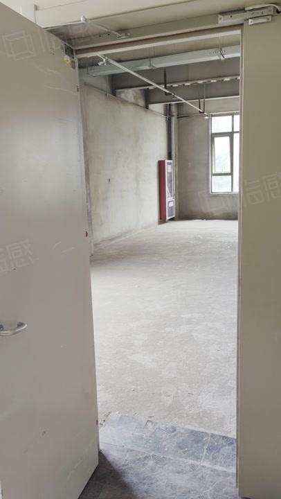 西安有证厂房直租,可大可小,每层21820490平厂房出租多层轨交,自由分割