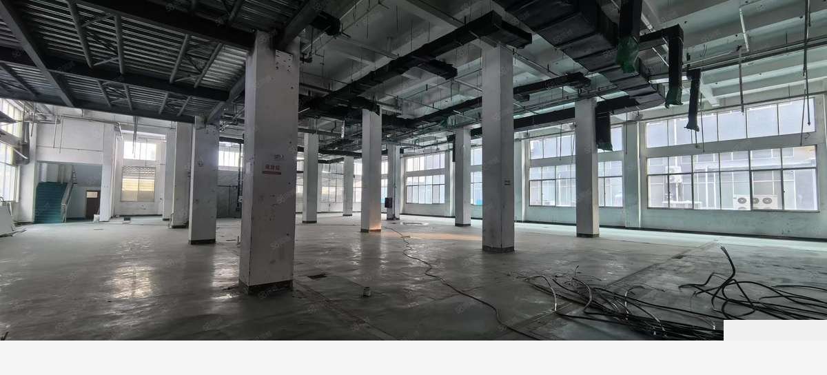 郑州四环外2600平框架结构厂房高新区科学大道厂厂房出租单层通勤便利