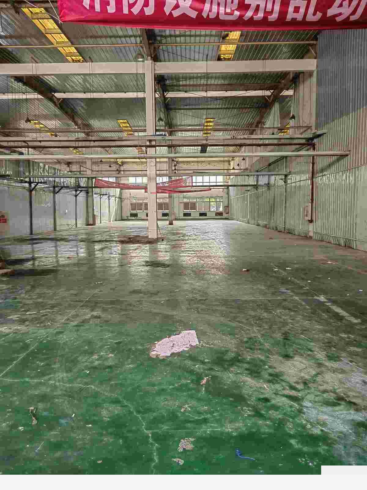 1000起租。南厂房出租标准厂房单层，重庆整租分租:一楼2400平米