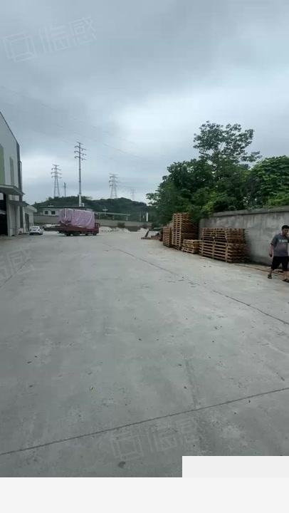 带2台10吨行车,重庆双福独立超大空地厂房,挂车3200平厂房出租单层可架行车