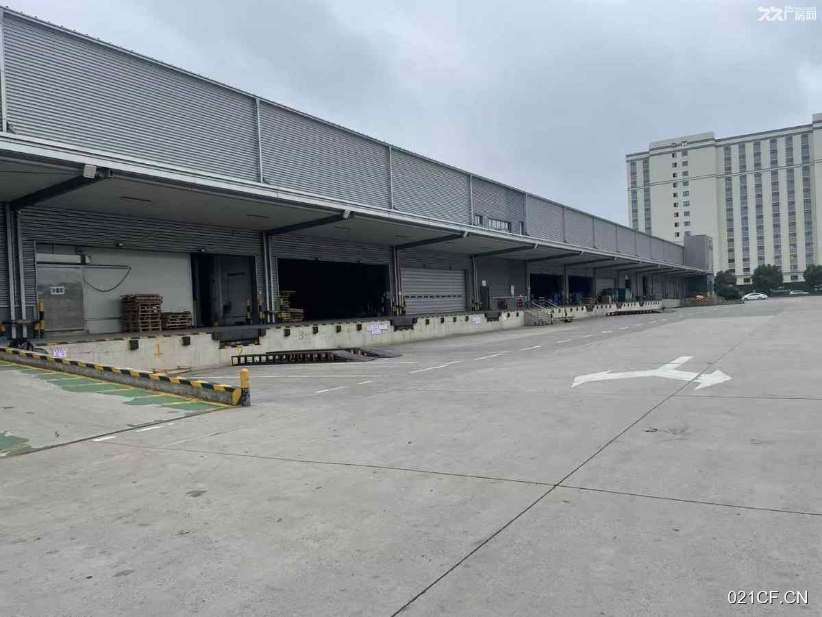 上海嘉定江桥独门独院高平台大房东无公摊25000㎡消防丙二类厂房出租