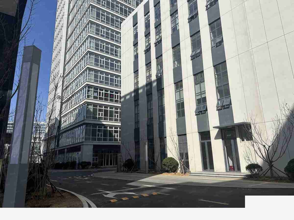青岛可环评崂山区轨交口生产研发办公新示范区崂山高科500平厂房出租单层