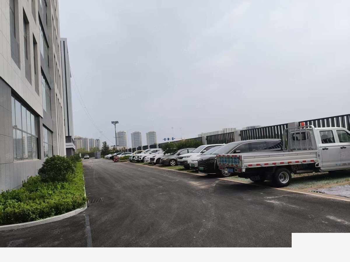 【推荐】湘潭青岛李沧湘潭路青岛标准厂房 5吨货梯 精装修 12000平8000平厂房出租独栋