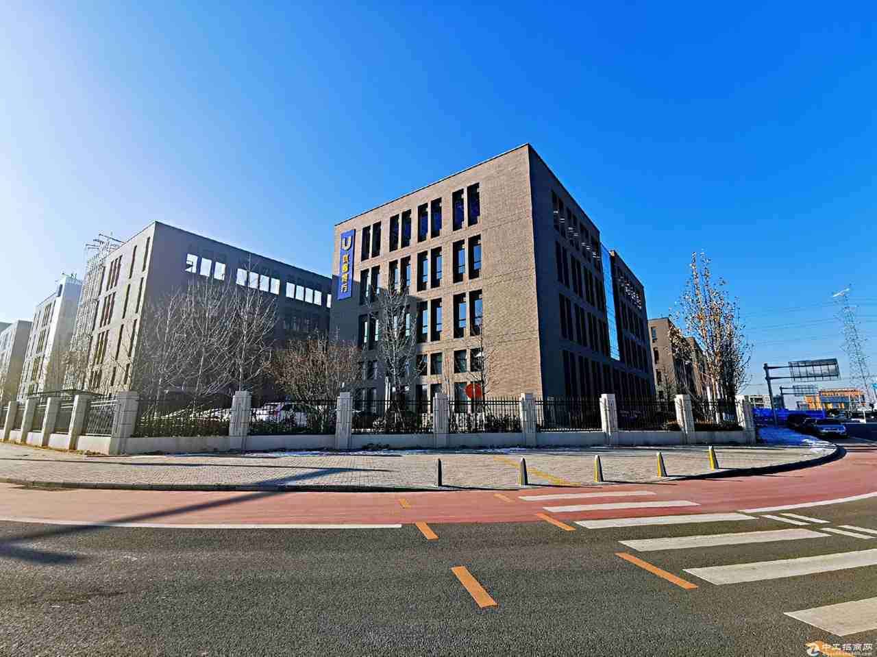 上海上海嘉定位于上海嘉定工业区工业区 汇聚大楼办公楼出租厂房出租,研发总部一体