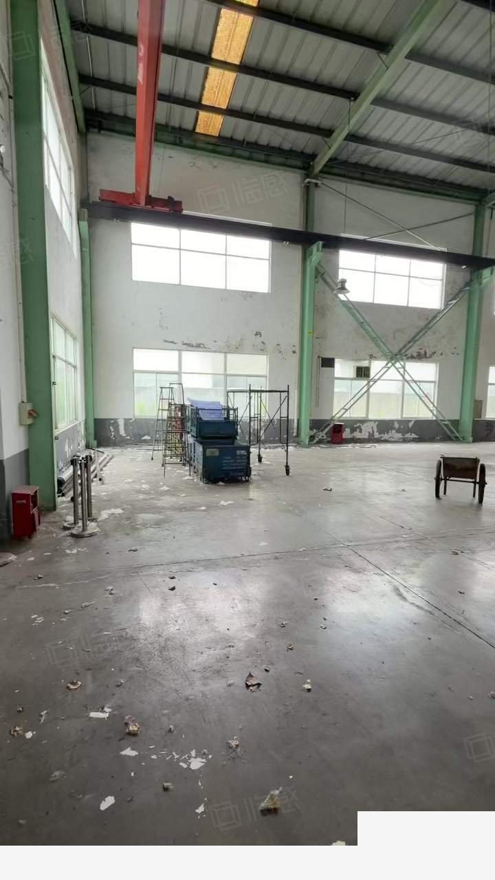 上海上海宝山区顾村机器人产业园独门独院，共栋，层高米，便宜厂房出租，首层11米层高