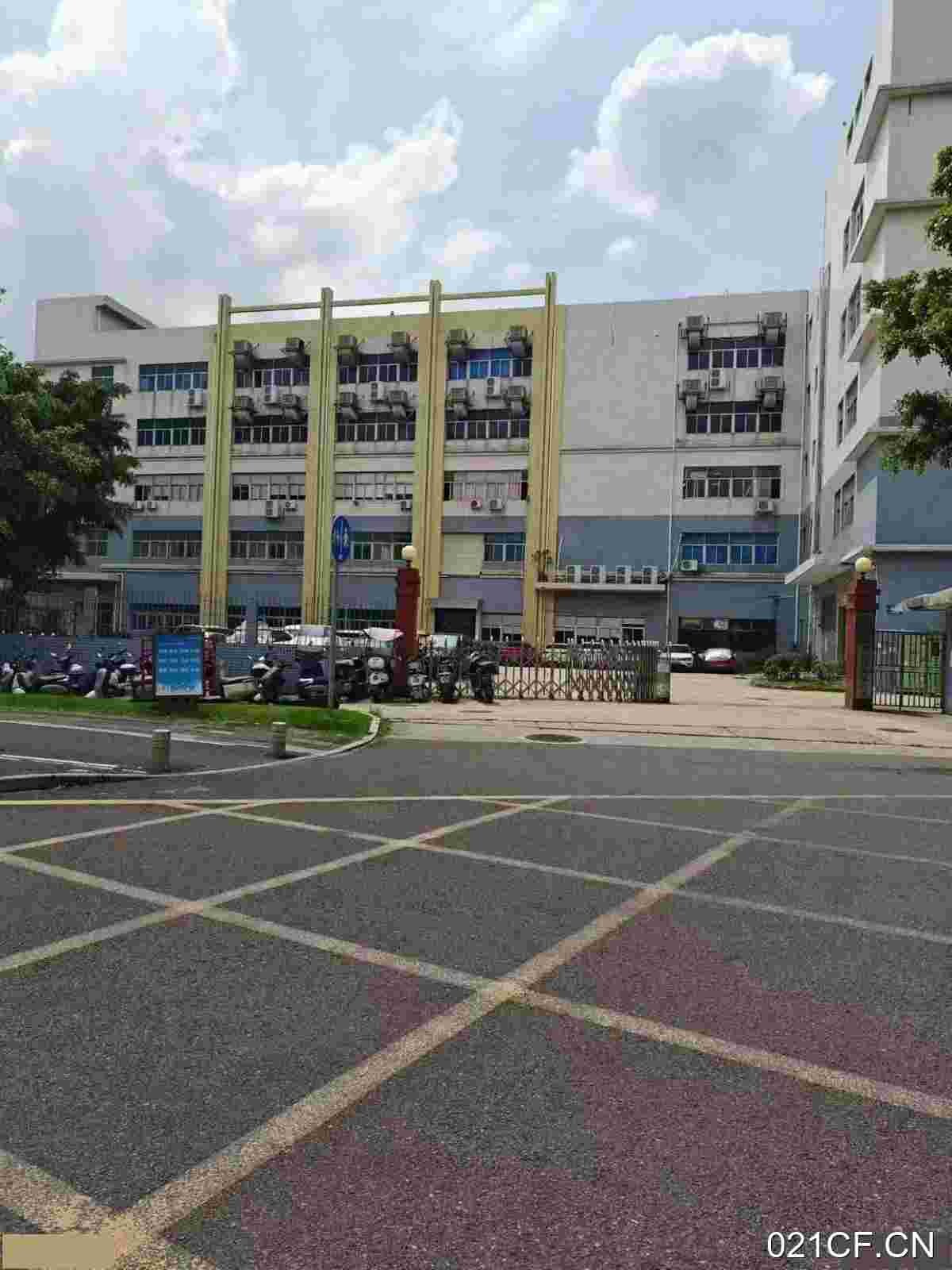 深圳光明新区石南路54号光明独门独院12000㎡多层大车进出厂房出租