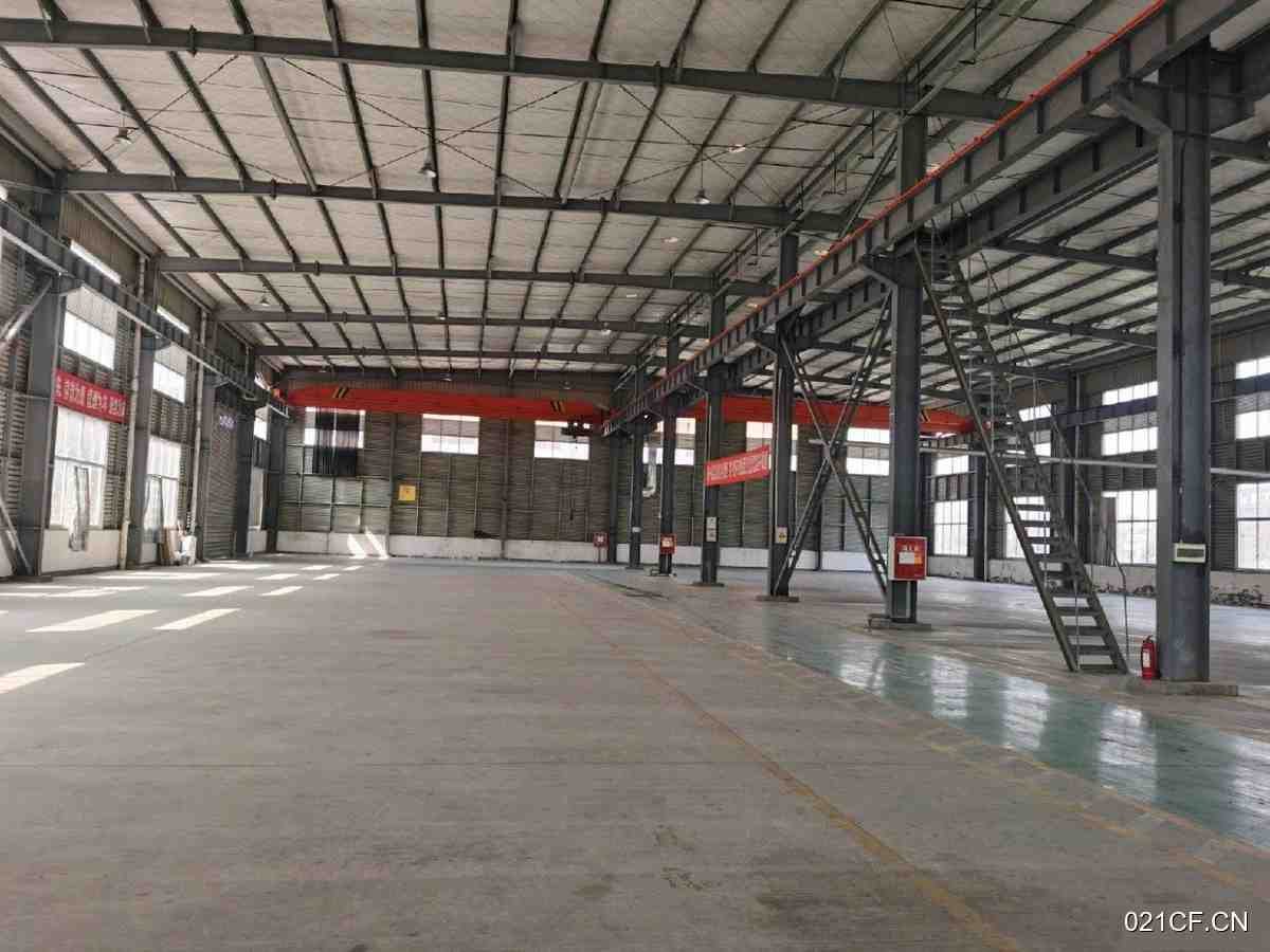 成都郫县红光工业园工业园分租标准有现成行车1200㎡标准厂房单层大车进出厂房出租