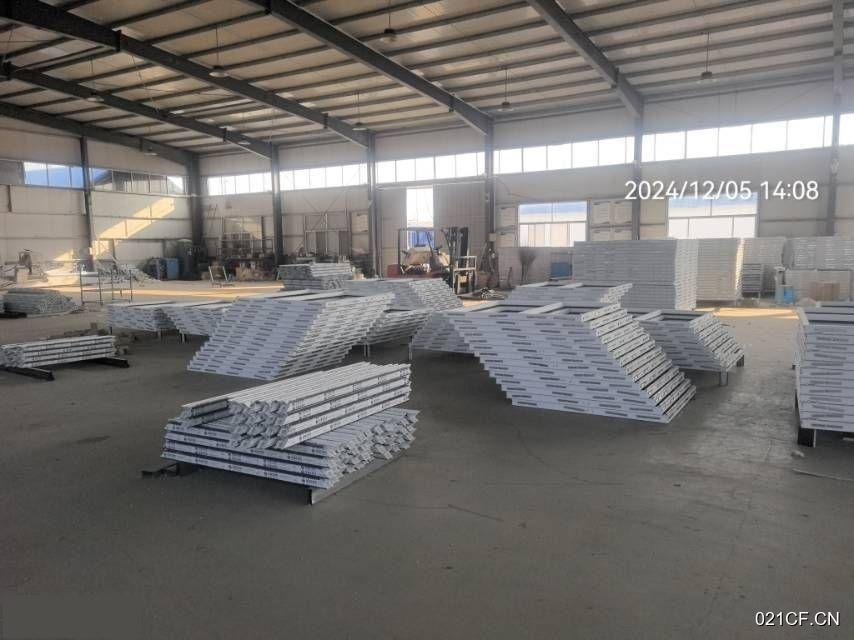 济南商河贾庄镇东双庙村高速旁好带院4000㎡独门独院单层大车进出厂房出租