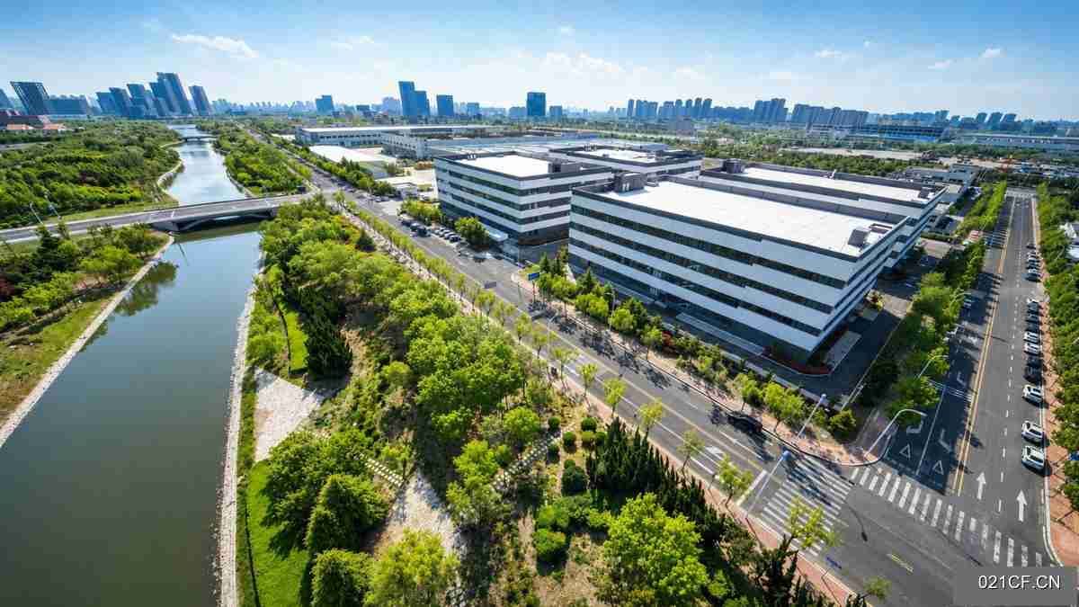 青岛城阳高新区英泰智慧产业园英泰智慧产业园 高标准7938㎡标准厂房单层全新厂房出租