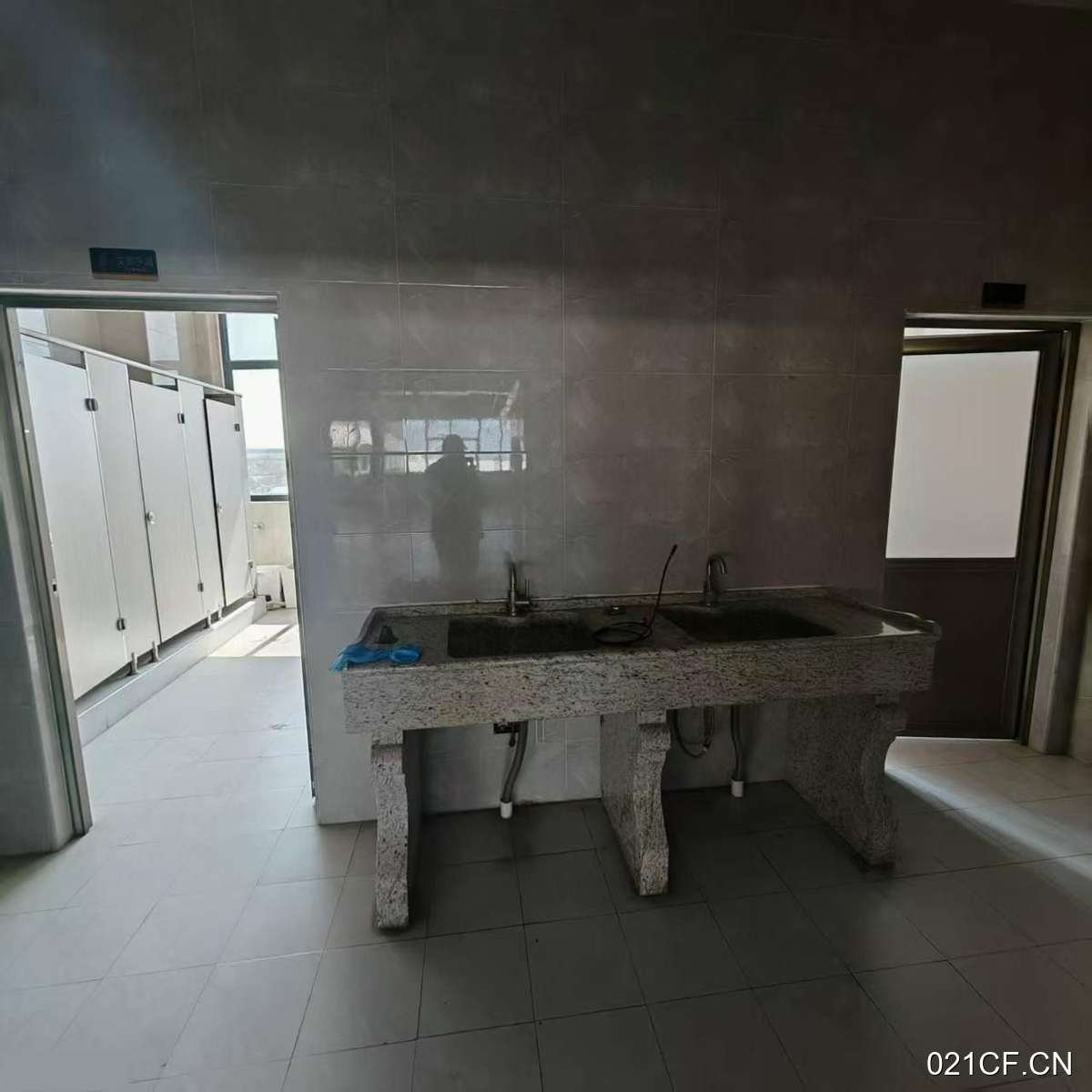厦门同安城东布塘高新城6号楼1300坪1300㎡可分租层高6米厂房出租