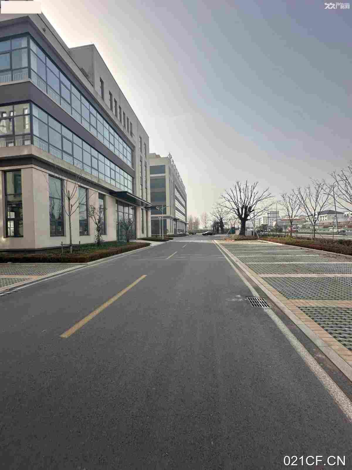 临沂高新区解放路边解放路花园式独栋2210㎡全新厂房出租