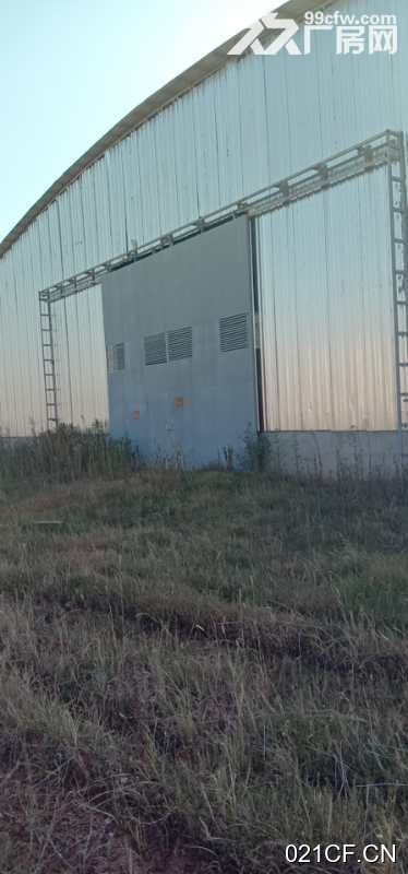 鹰潭余江g320旁边 平定乡洪桥村吴家小组独立大型 国道旁200㎡单层全新大车进出仓库出租