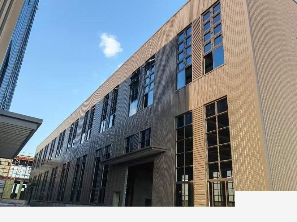 开发区上海松江 松江工业区独栋双层1490平厂房出售，首层7.9米层高