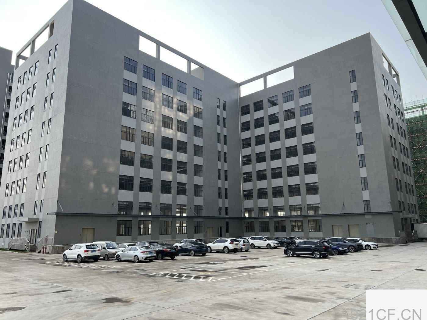 珠海斗门白蕉镇20000㎡ 高标准新工业厂房，10元以内，业主直租厂房出租，首层4.9米层高