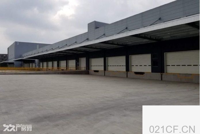 上海宝山 宝山罗店丙二类带月台雨棚5000平仓库出租可分租 仓库出租厂房出租，首层10米层高