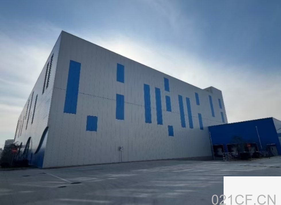 上海浦东 浦东临港新片区17000平装修厂房出租，配套完善