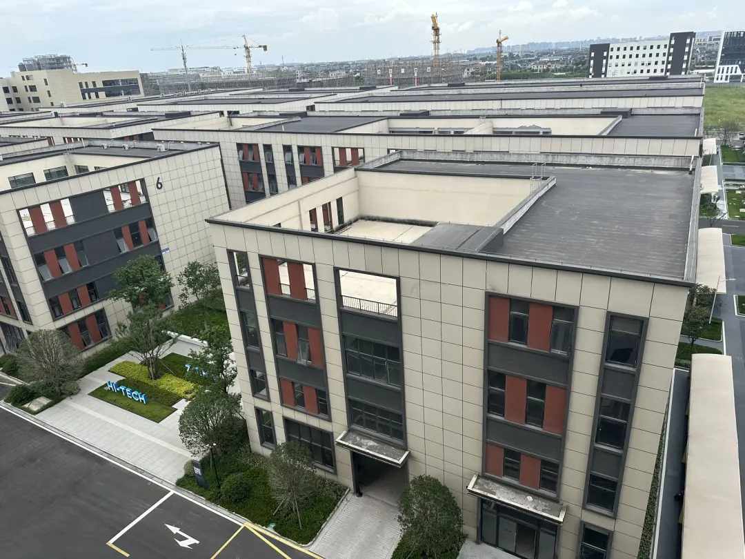 台州现房！临海华工人工智能研创园 江南街道产业园区台1300平厂房出租，现房即买即用