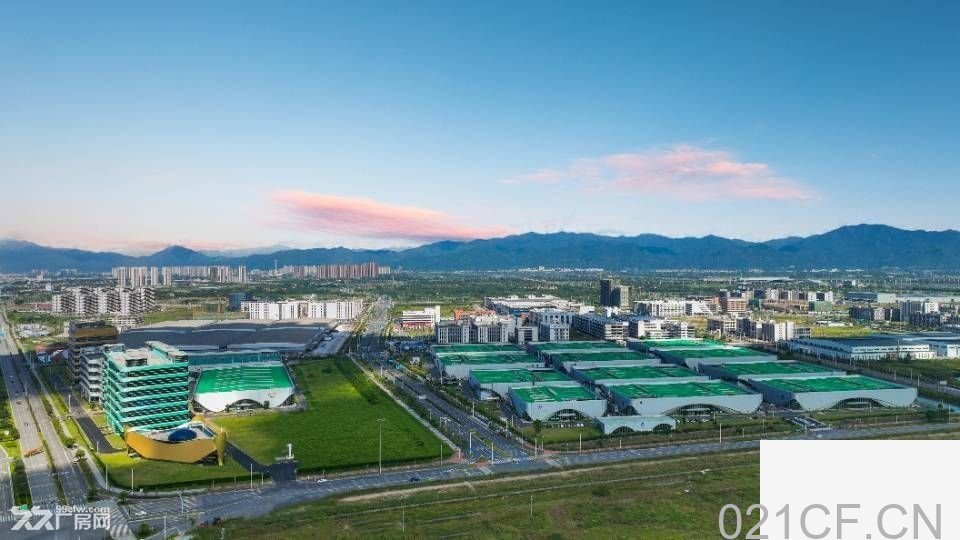 东莞8000㎡ 寮步靠莞深高速出口附近原房东独院厂房出租,首层12米层高