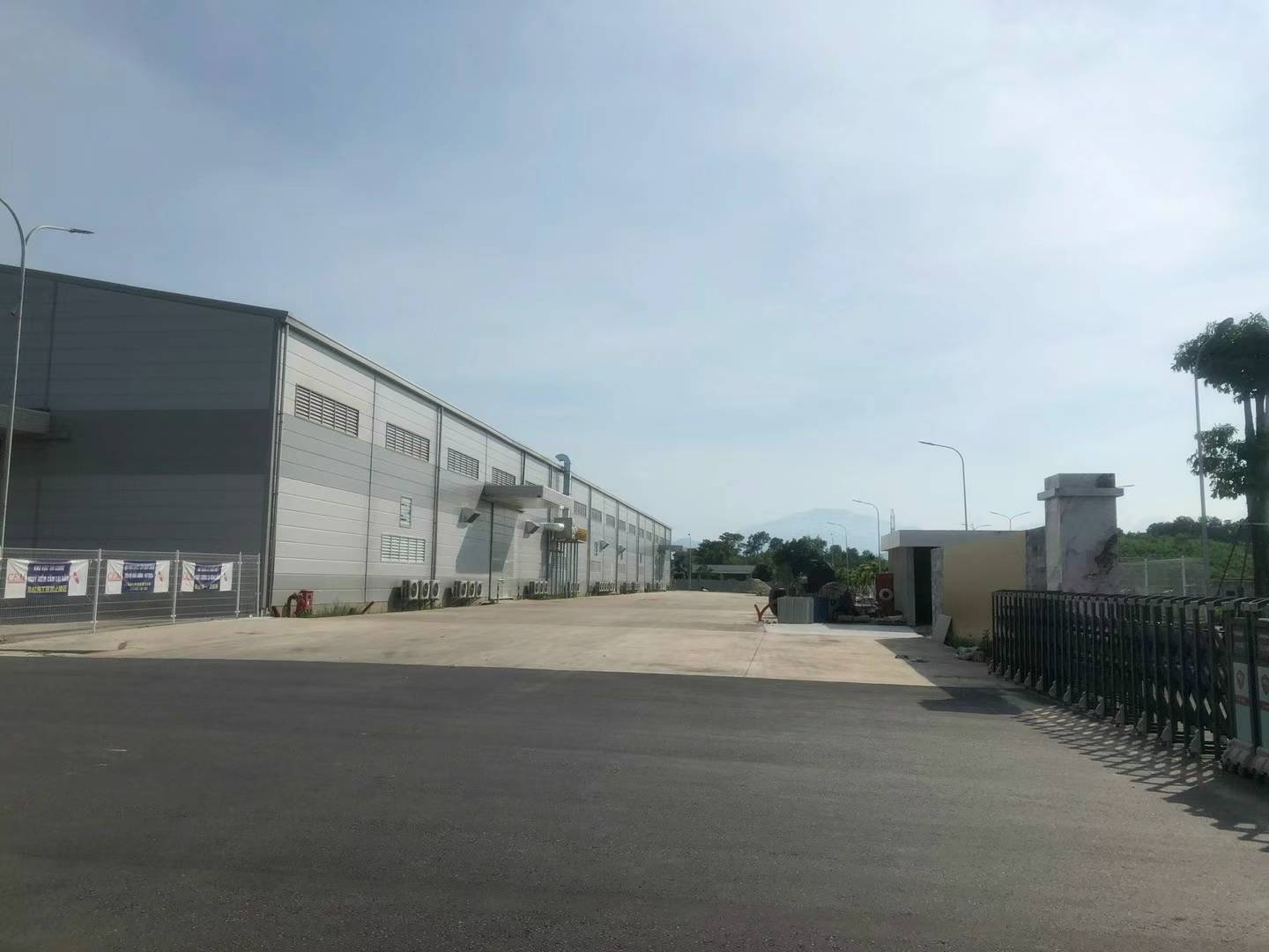 家园南昌市青山湖周边胡家村幸福家园湖区同城信息）高新南大道胡家幸福家园独院厂房出租，配套完善
