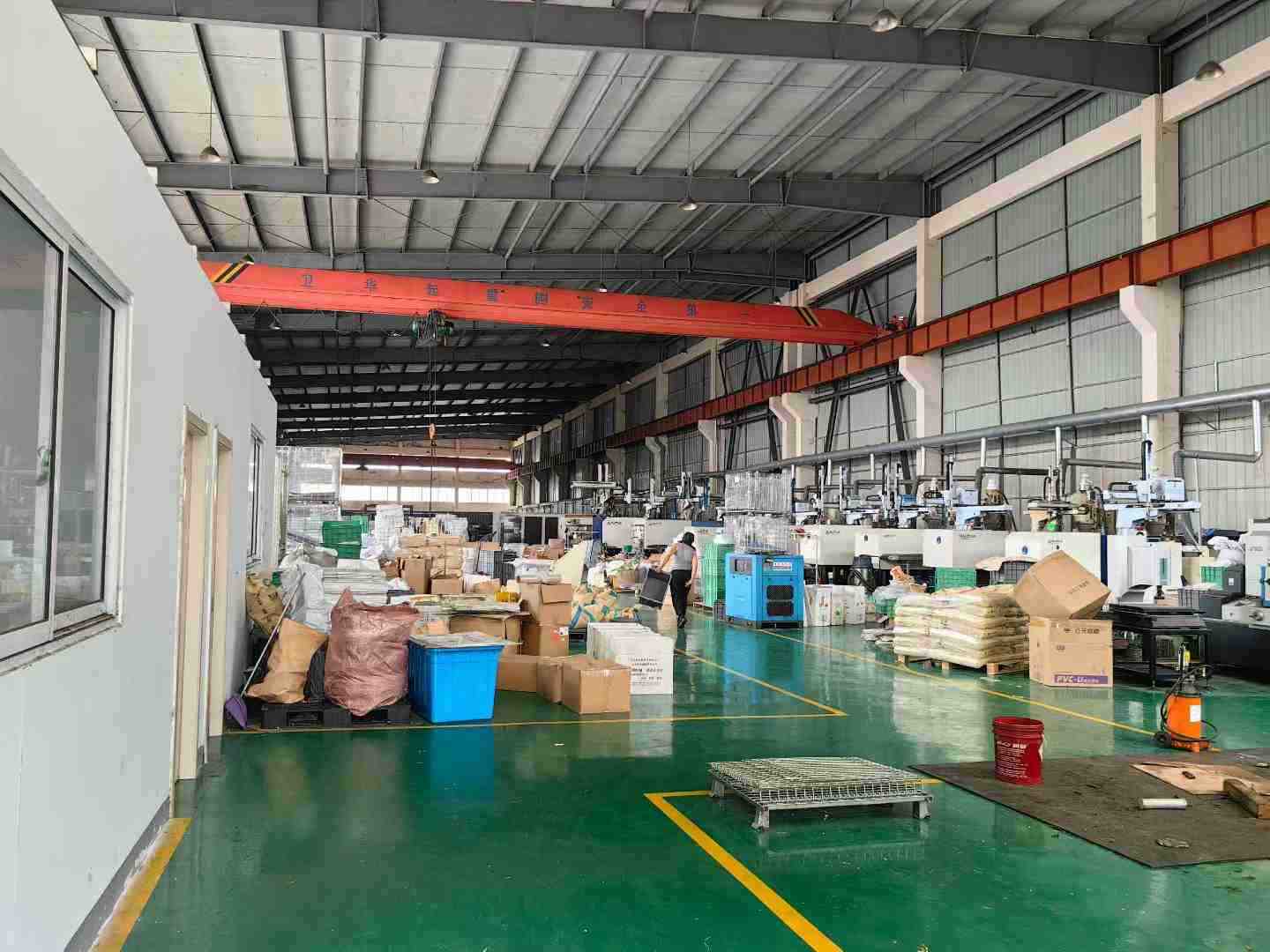 上海金山兴塔制造示范区厂房出租 2060平 12米净高