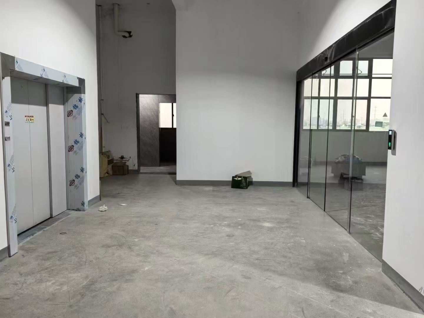 苏州市昆山办公650平厂房出租，配套完善