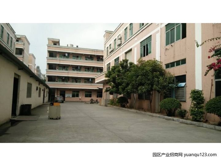 东莞 凤岗:三层3500平米独院厂房出租，研发总部一体