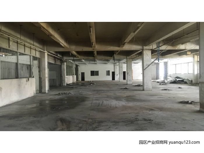 东莞 凤岗雁田出租一楼厂房1300平方，适合五金/塑胶-凤岗沙岭车站厂房出租，首层4.3米层高